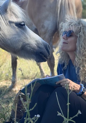 Communiquer avec les animaux et voyager  par Astrid Clavé
